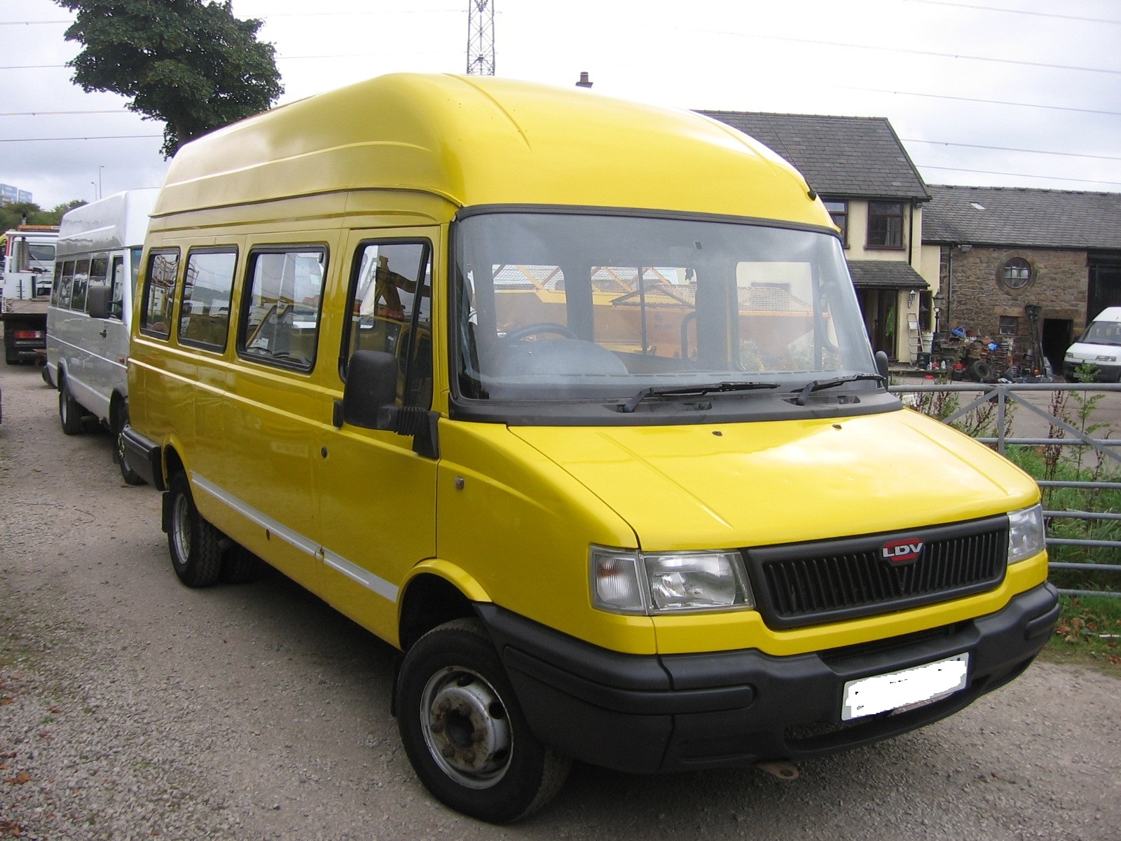 LDV 400 Bus