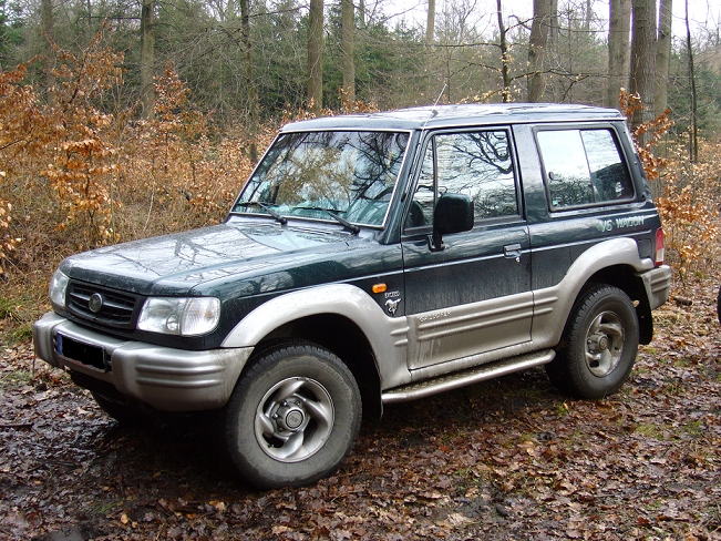 Hyundai Galloper I