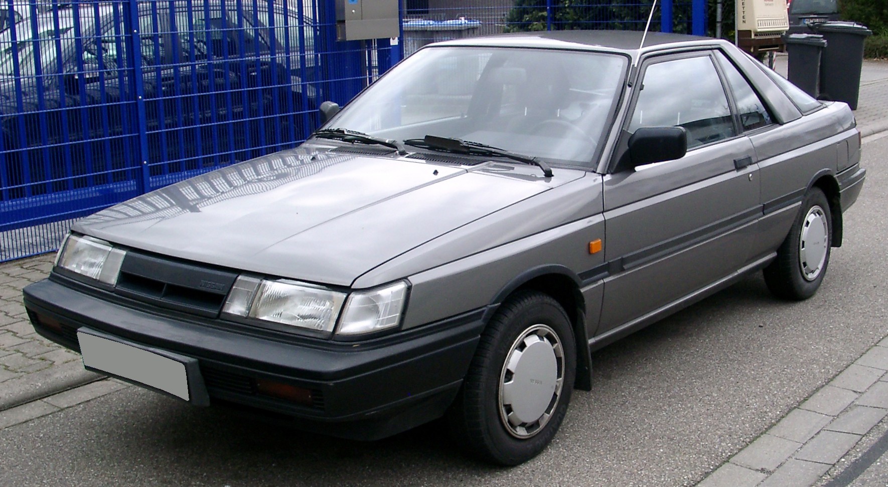 Nissan Sunny II Hatchback