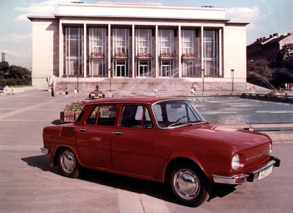 Škoda 100