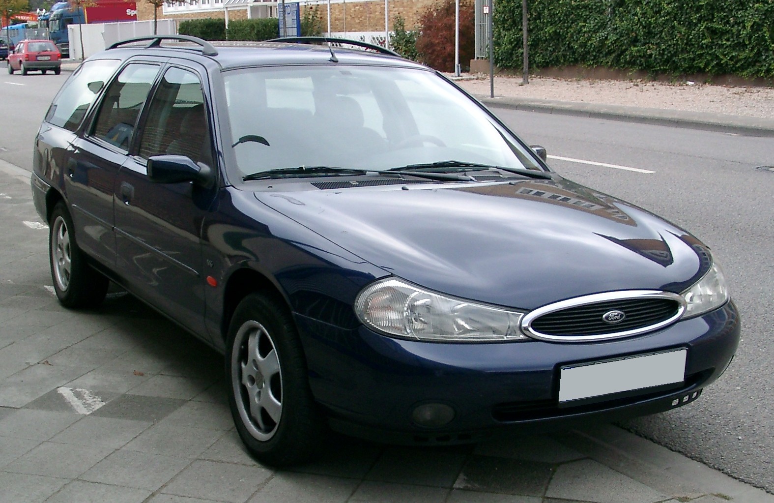 Ford Mondeo II Kombi Ford Mondeo II Kombi